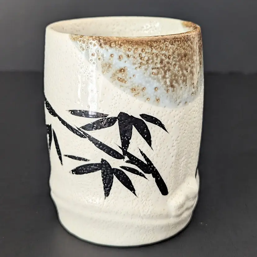 Japanese Pottery Chawan Yunomi Tea Cup White Gray Brown 4" x 3.75"