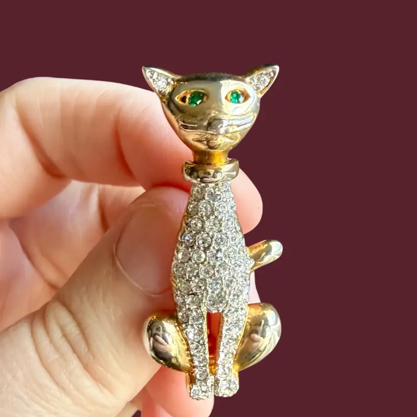 Vintage Keyes? Rhinestone Cat Brooch, Gold Tone Green Eyes Unmarked