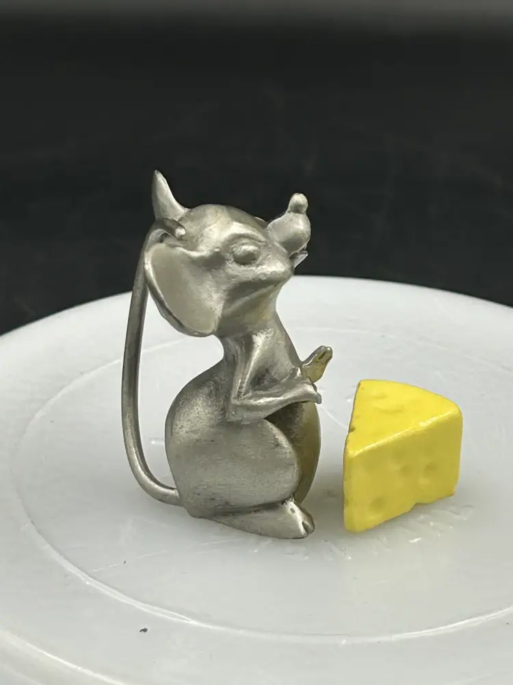 Vintage Hudson Pewter Mouse Miniature Figurine 2 Inch Collectible Figurine
