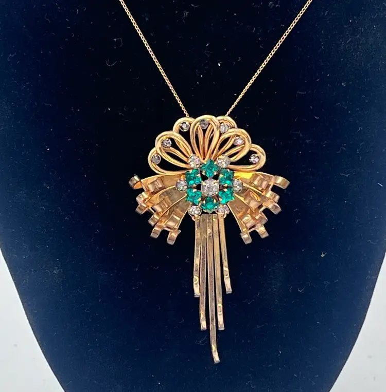 1940s M&S 12K Gold Filled Ribbon Pendant Necklace with Emerald Green Rhinestones