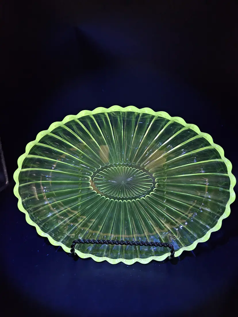 #A33 Heisey Oval Platter