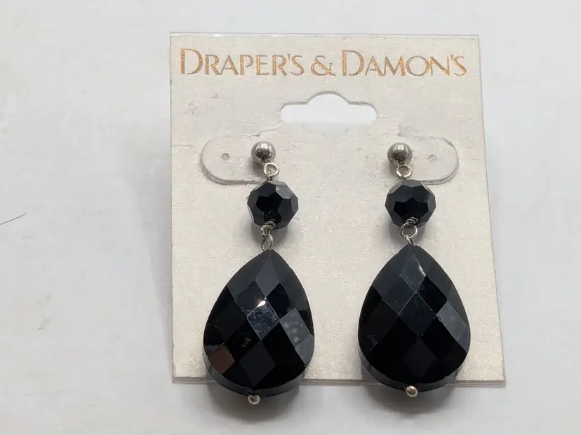 Draper's & Damon's Black Glass Dangle Teardrop Pierced Earrings NWT