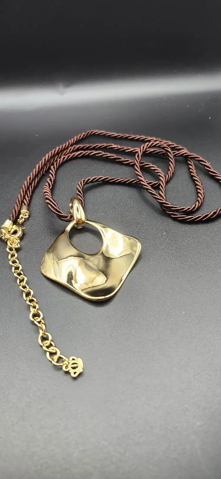 #01 Retro Gold-Tone Geometric Pendant Necklace - NOS e