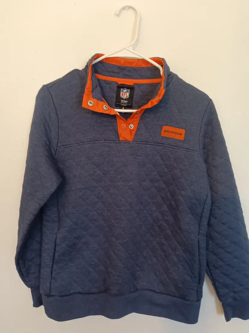 Denver Broncos Women’s NFL Team Apparel Quilted Pullover Sweatshirt M