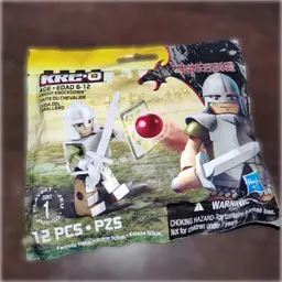✅ KRE-O BUILDING BLOCKS DUNGEON & DRAGONS D&D "KNIGHT KNOCKDOWN"