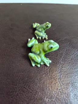 Vintage Hagen Renaker Miniature Frogs