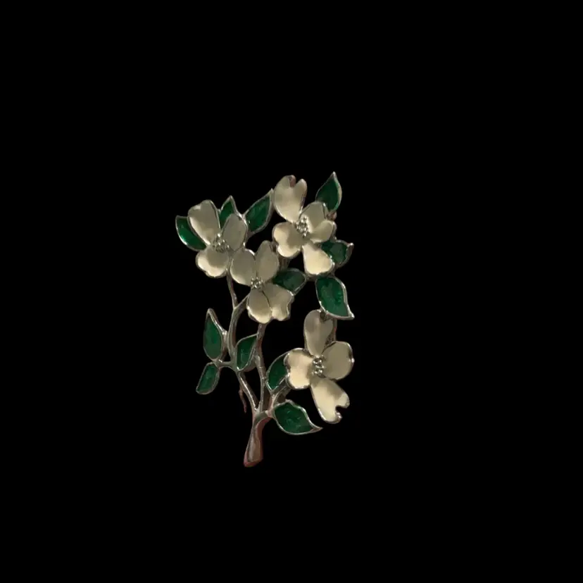 Vintage  Silverstone Mid- Century  Crown & Fish Brand Enamel Dogwood Flower Spray Brooch.
