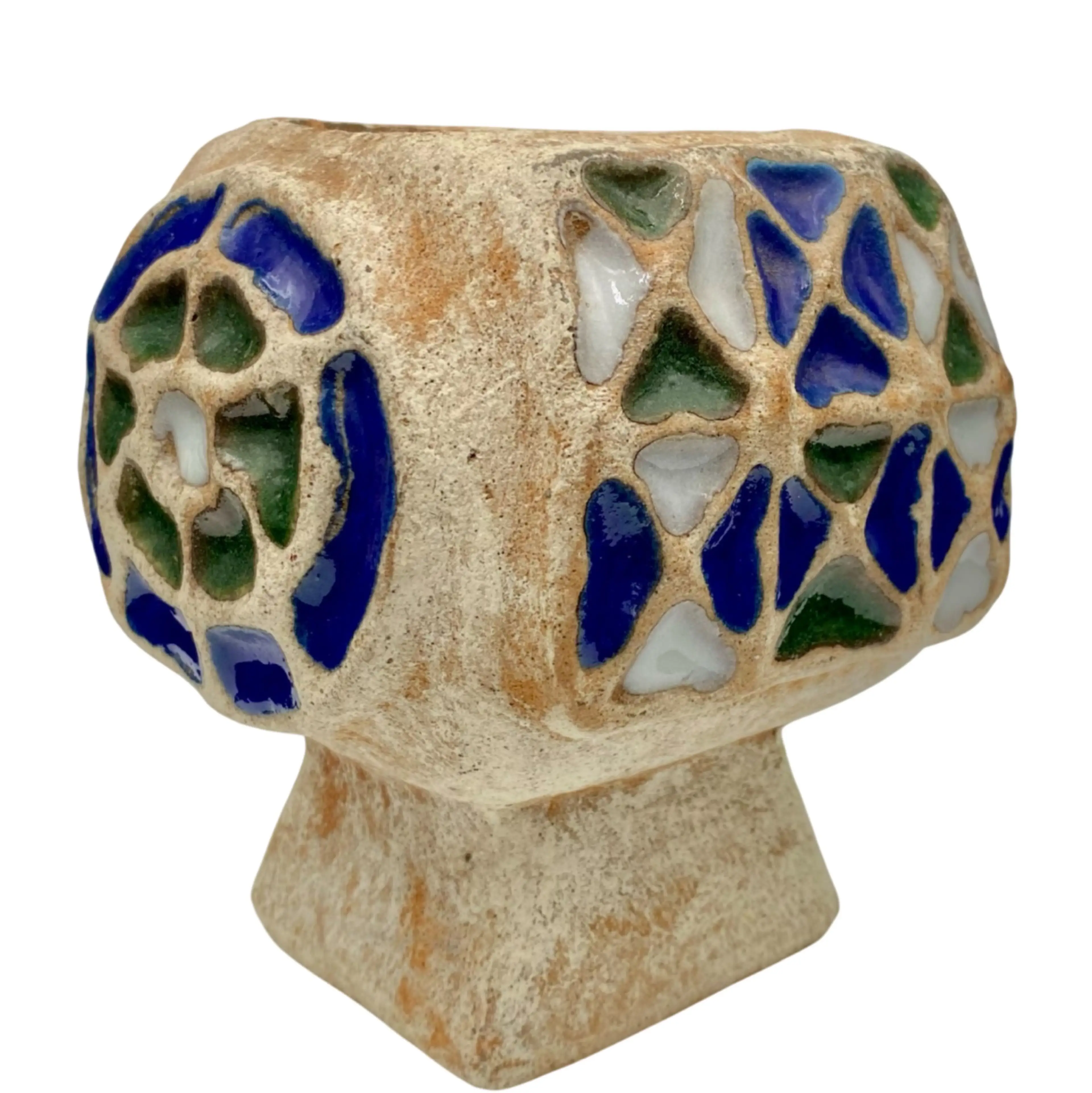 Image 4 of 14