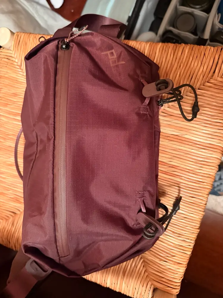 Peak Design Outdoor Sling 7L Eclipse (Free Shipping)