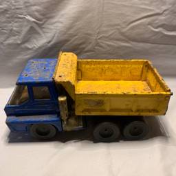 Structo Hydraulic Dump Truck 13" Yellow and Blue Pressed Steel Vintage 1960s