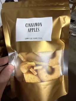 Freeze Dried Cinnamon Apples