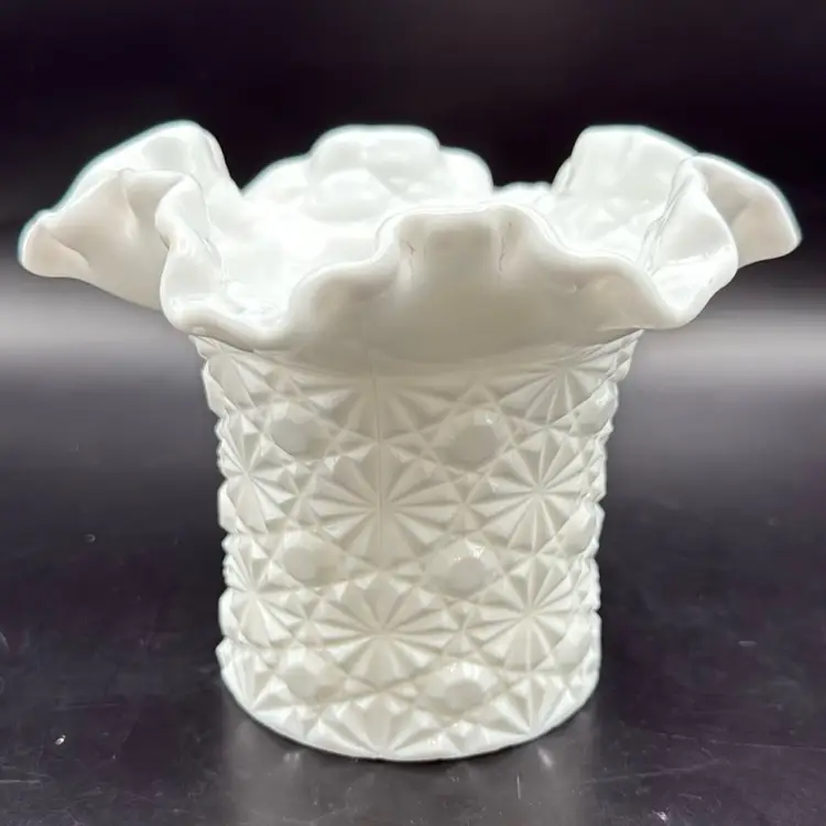 Fenton Milk Glass Daisy And Button Ruffled Top Hat Vase