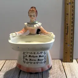 Trinket / Soap Dish VTG “A Mothers Work Is Never Done”