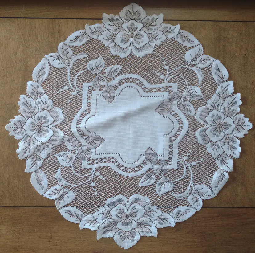 Heritage lace doilie - 15" Round - white, 100% Polyester 26CG08
