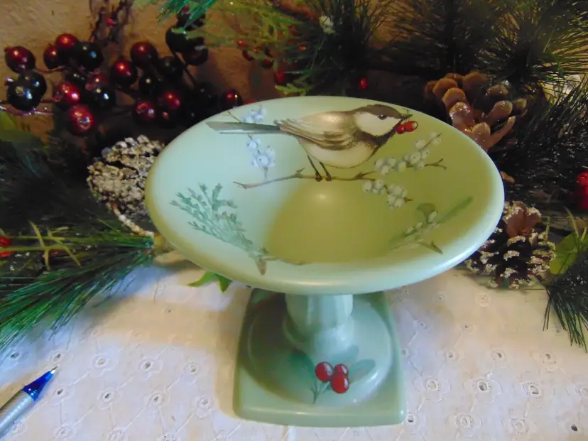 Darling preowned Pfaltzgraff Winterwood Candle holder/ Candy dish
