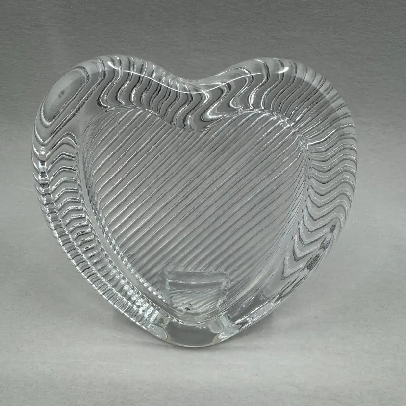 Crystal Mikasa Heart Frame