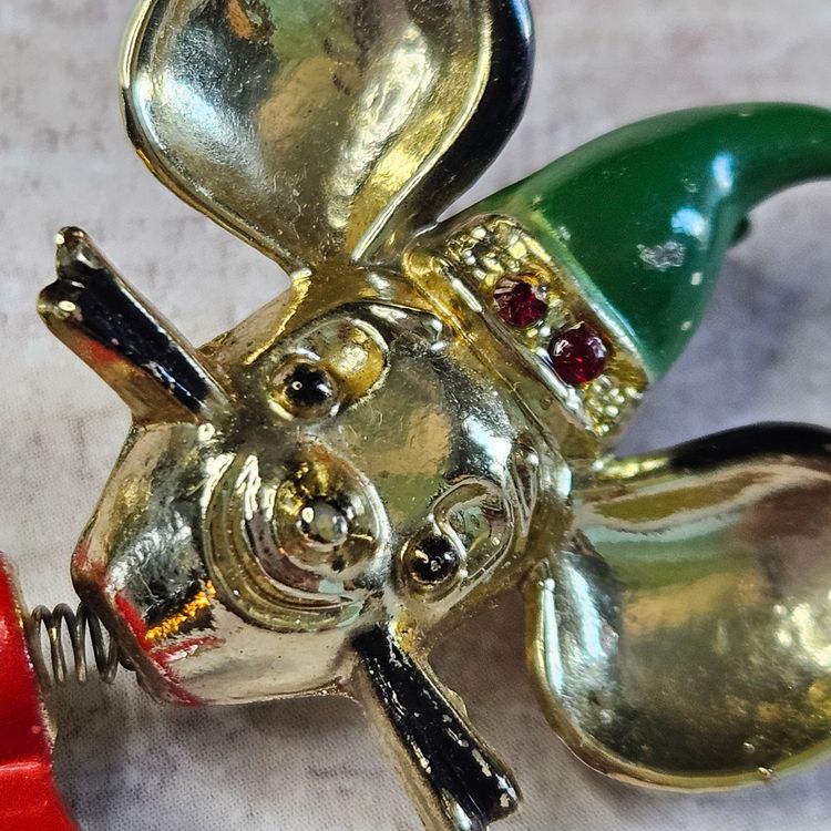 BJ Bobble Head Christmas Mouse Missing Stones