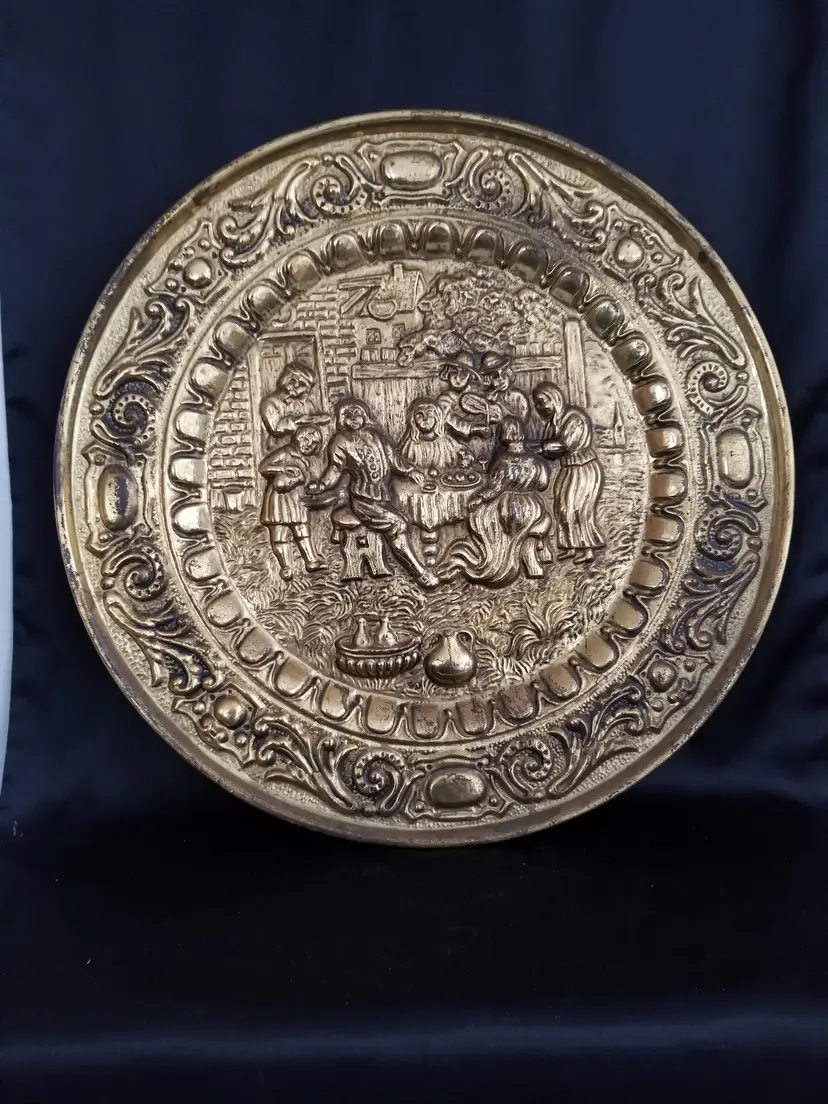 Vintage Peerage England Brass Plate