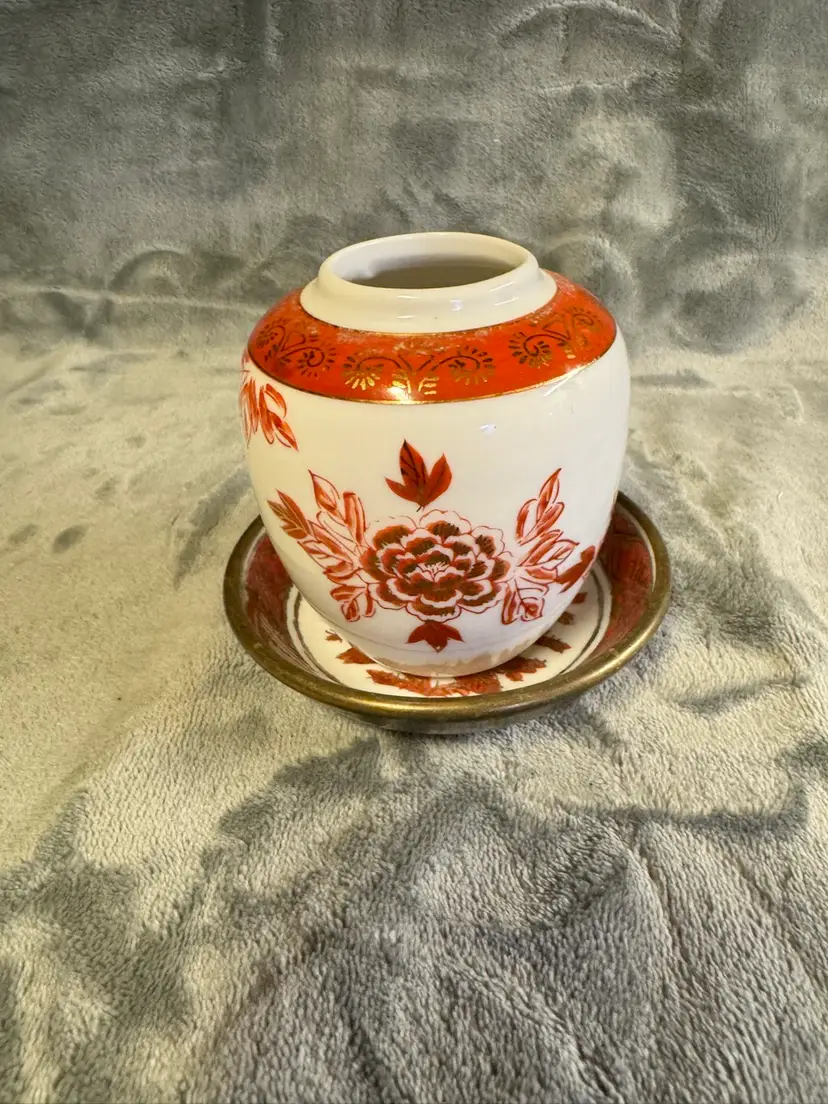 Vintage Ginger Jar Vase Japan Hand Painted Copper Detail W/ Matching Plate Red