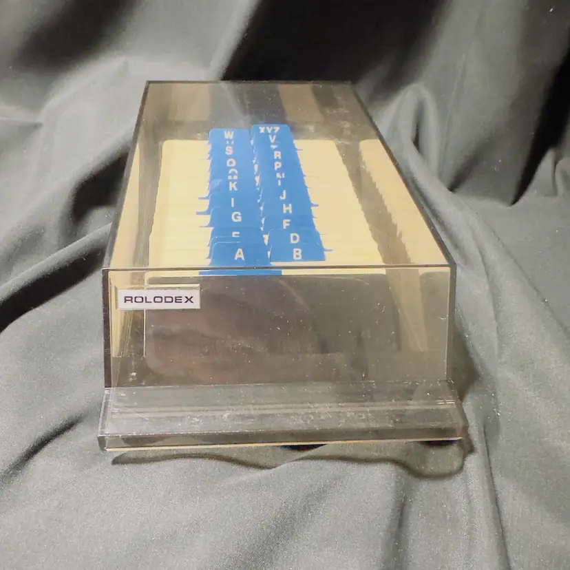 #1912 Vintage Rolodex, Model VIP241C Filled with Blank Rolodex cards and Tabs