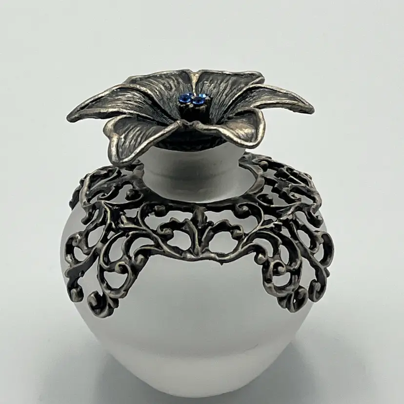 Frosted Glass & Pewter Filigree Overlay And Stopper