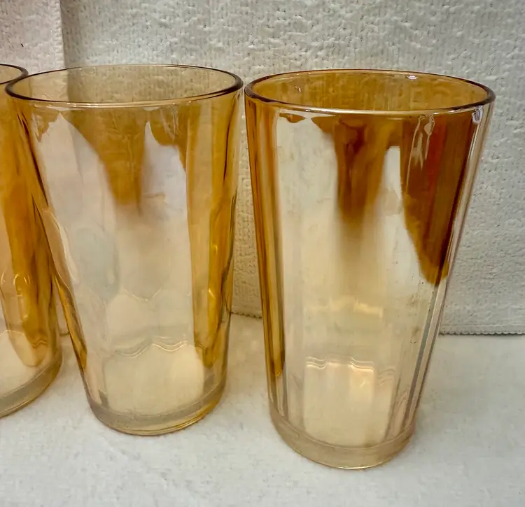 5 Vintage Iridescent Carnival
Drinking Glass Tumblers
Honeycomb Set of 5, 8 Oz