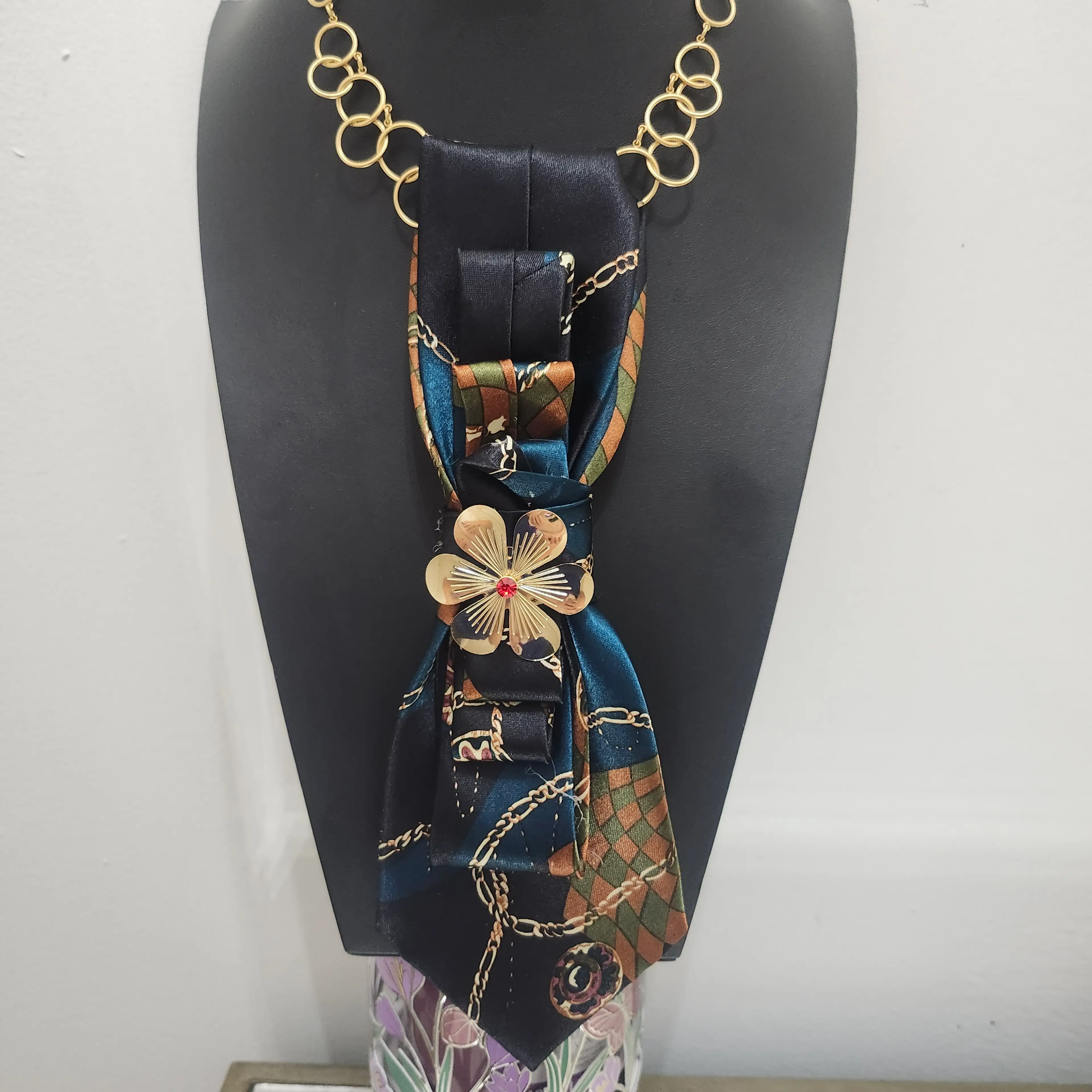 Image 3 of 4
