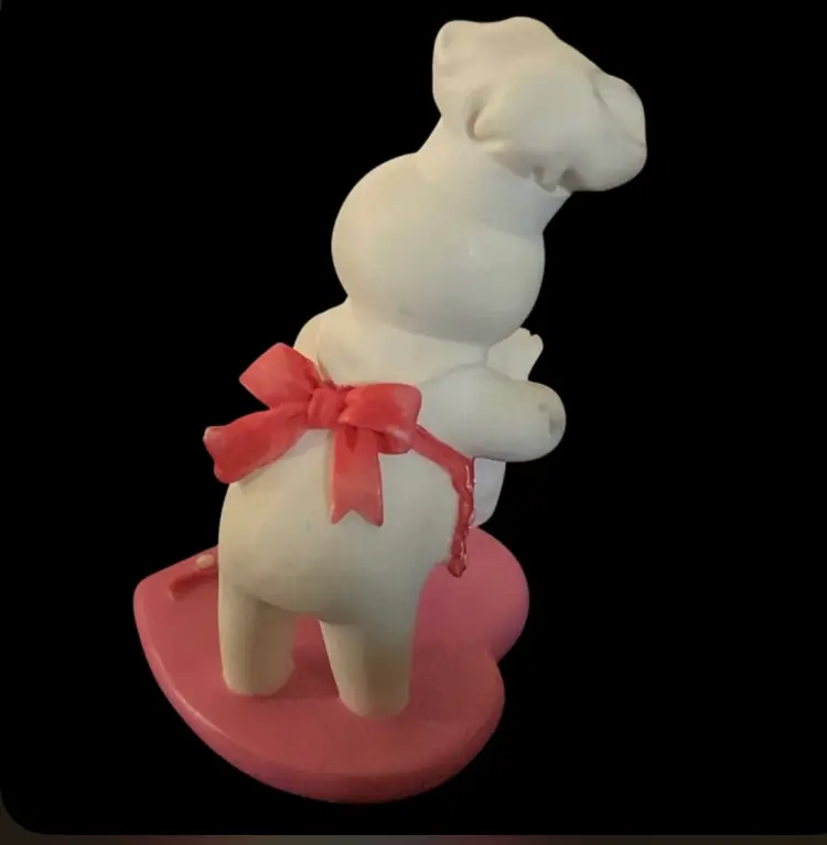 #04- 1997 The Danbury Mint Miniature Pillsbury Doughboy Calendar Figurine "February"