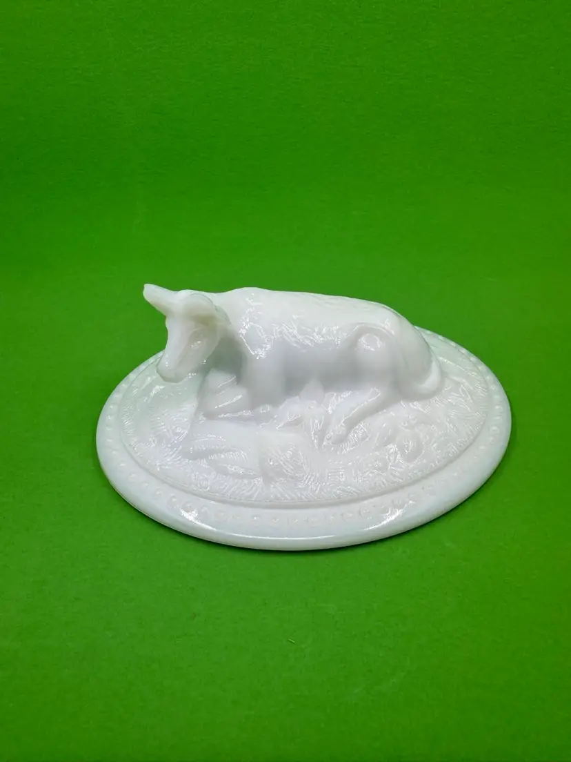 Kemple Glass Company milk glass covered cow candy dish Lid Only