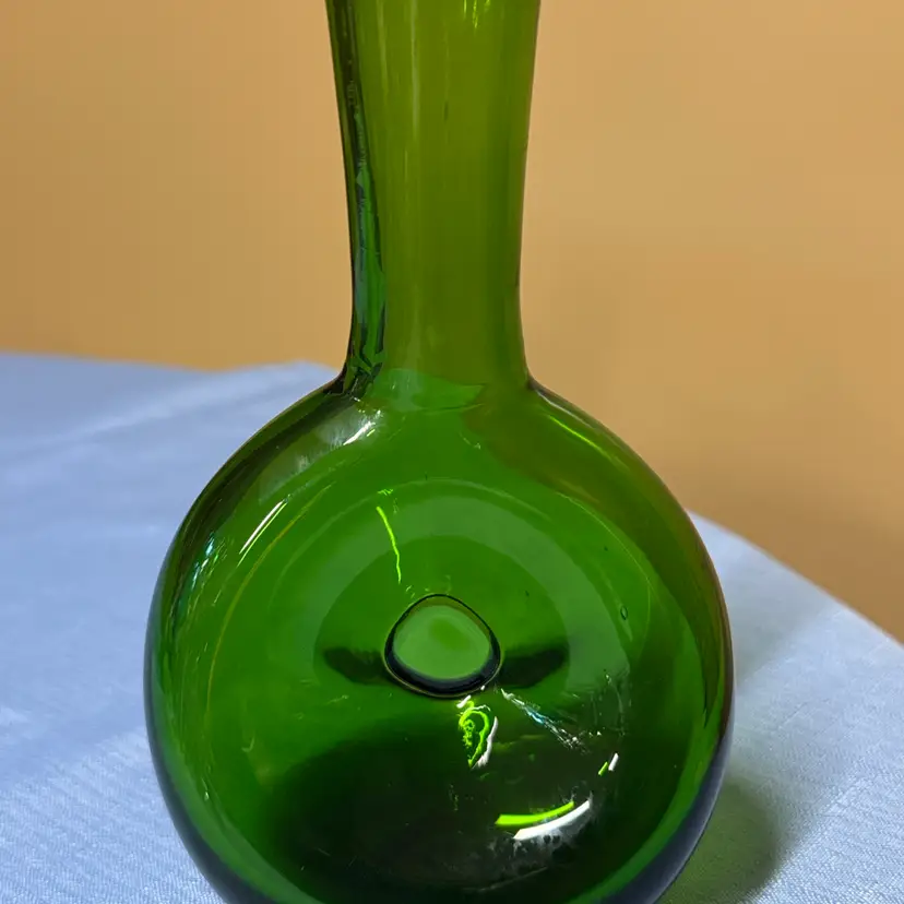Blenko #441 Art Glass Donut Pinched Vase Green, 7" tall