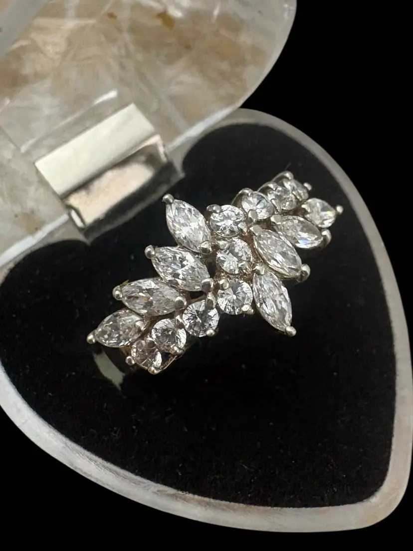 #01 91. 925 Vintage Signed OGC Glass Stone Ring- Sz 8