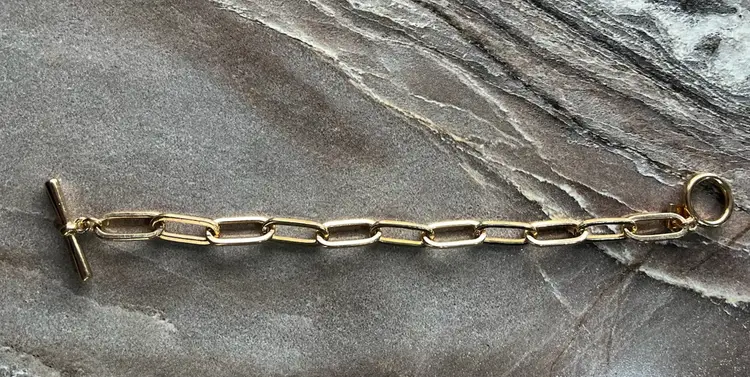 Oval Link Gold Tone Toggle Bracelet up to 6 1/2 inch Unisex Man Woman Teen Child