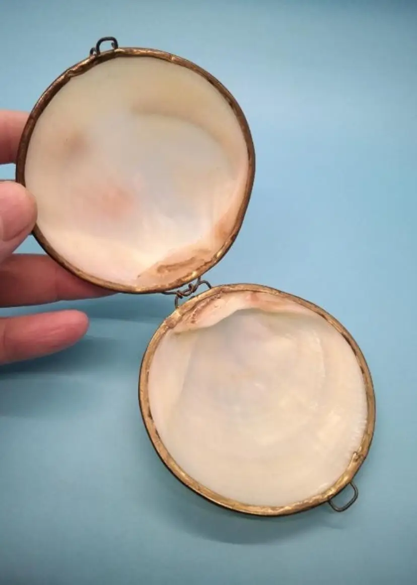 Vintage Seashell Trinket Box