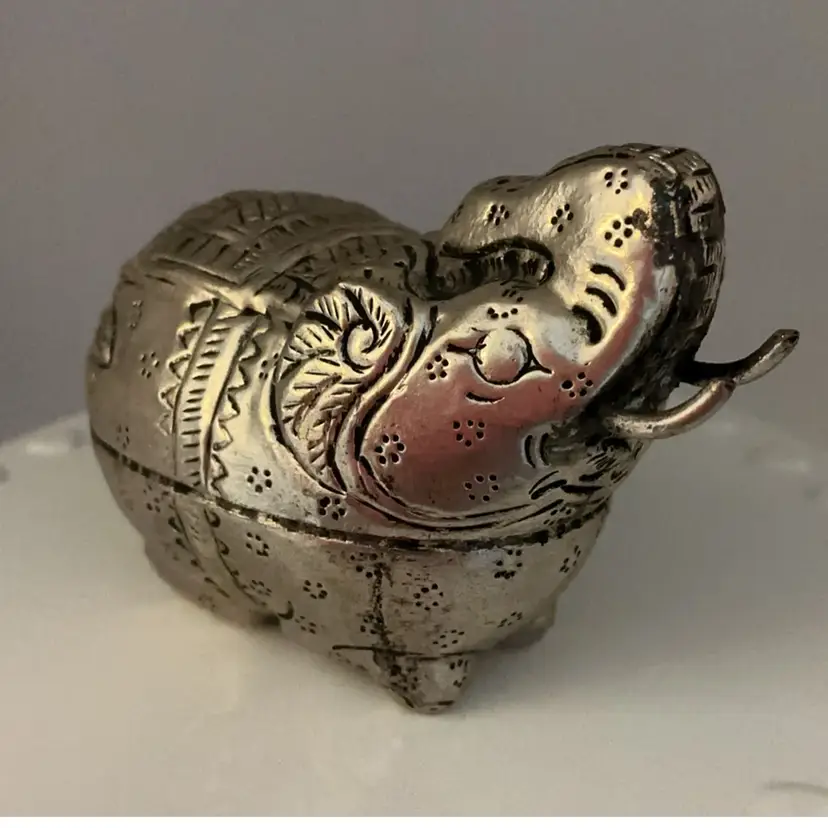 Elephant Trinket Box Metal Pewter? 2.5” x 1.5”