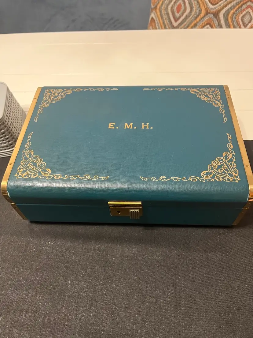 Farrington Taxol Vintage Jewelry Box Blue Goldtone Trim No Key With Added Items