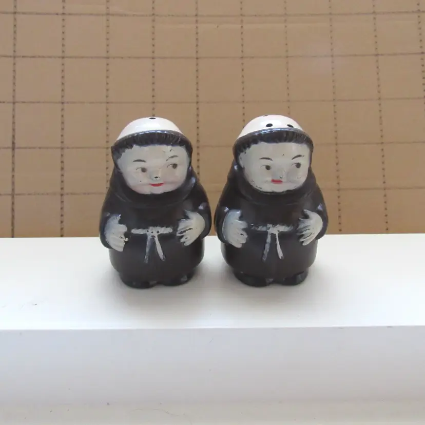 VTG Plastic Friars Salt & Pepper Shaker Set