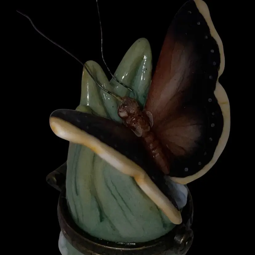 #02- 25% Off Sale - Eastern Morning Cloak Butterfly Porcelain Hinged Box PHB Midwest Of Cannon Falls (was $24)