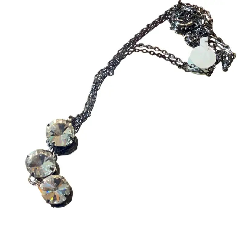 Necklace With 3 Drop Rhinestones