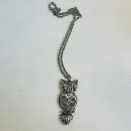 VTG 1970s Large TORINO Owl Pendant Necklace Silver Tone Costume Goth Retro 24”