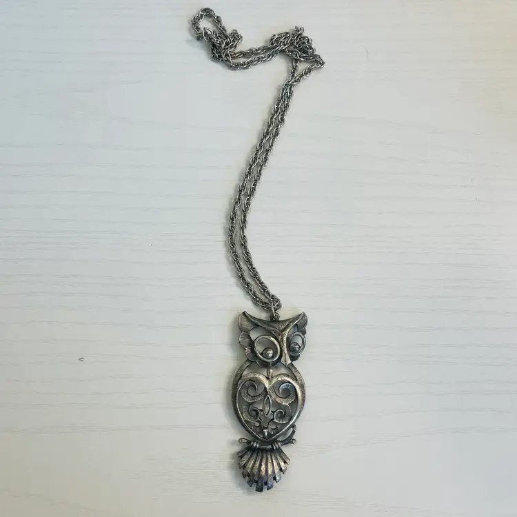 VTG 1970s Large TORINO Owl Pendant Necklace Silver Tone Costume Goth Retro 24”