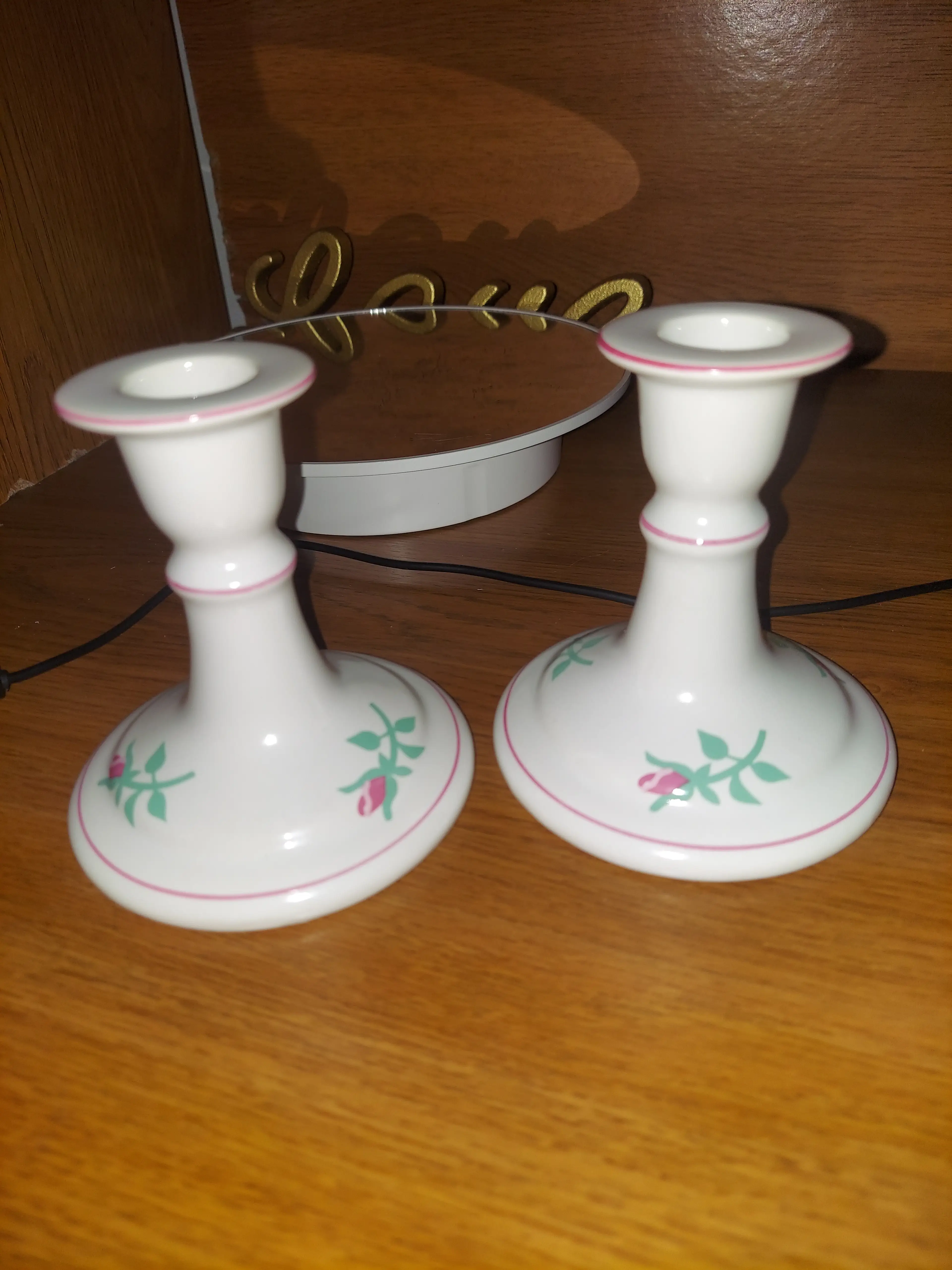 Image 2 of 8
