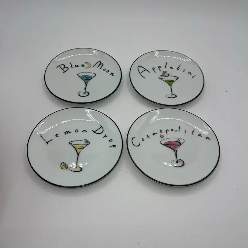 Pottery Barn Set Of 4 Martini Drink Appetizer Dessert Plates - Small 4 INCHES