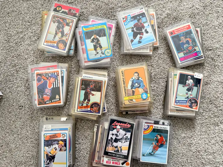 Hockey 130 Card Lot 1970-1990’s