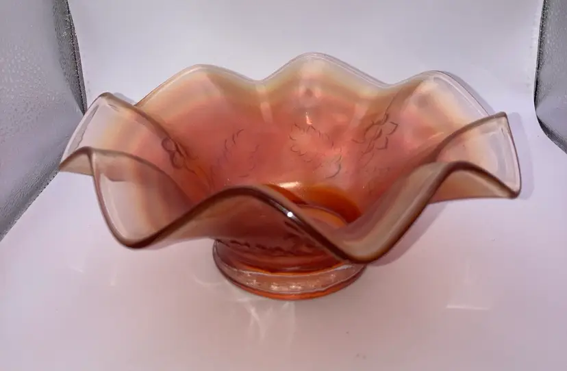 Iridescent Marigold Ruffled Floral Glass Dish/Bowl! An Absolutely Beautiful Piece! Minimal Utensil Scratches Inside! 7” Diameter 2 3/4” Tall!