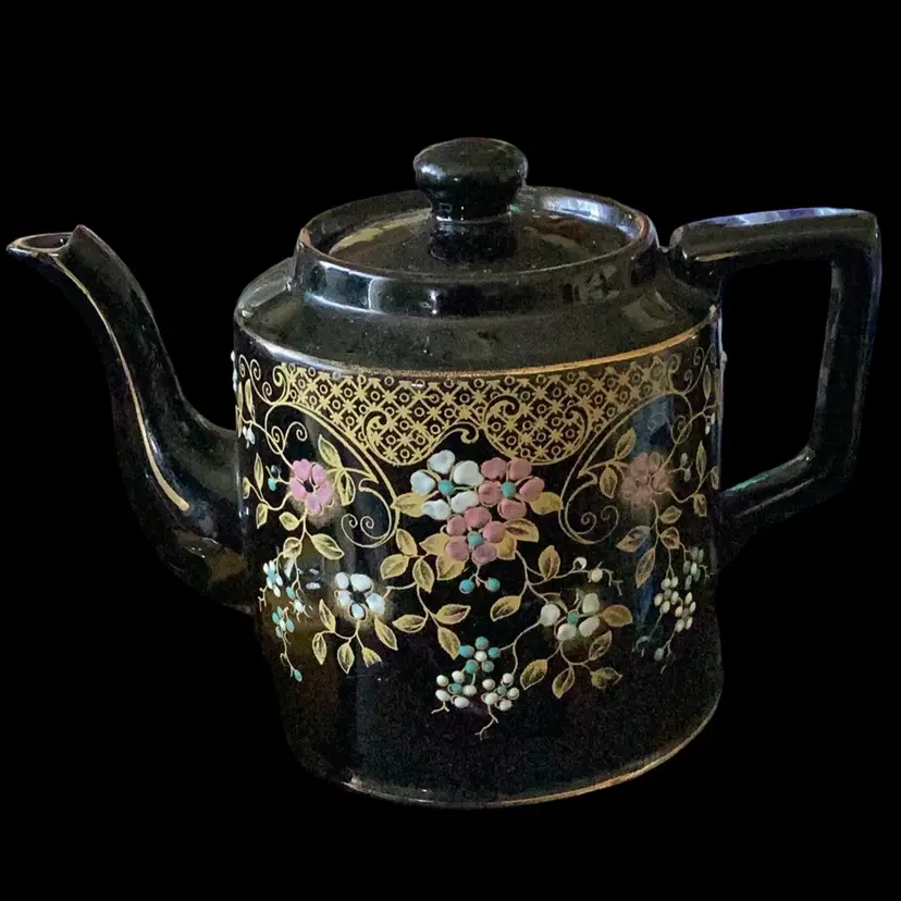 Vintage Collectable HJWB No. 15 Teapot with Gold Trim, England