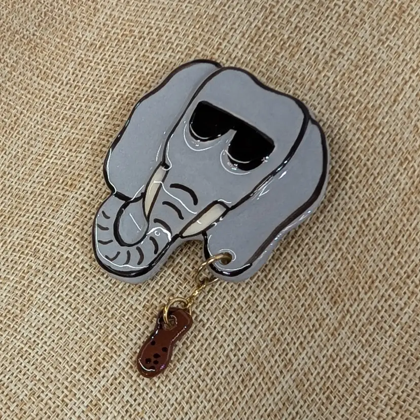 Vintage Carolyn Edlund Elephant Sunglasses Peanut Brooch Ceramic Artisan Signed