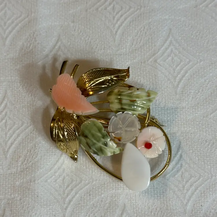 Vintage Handmade Gold Tone Carved Coral Mother Of Pearl Floral Brooch