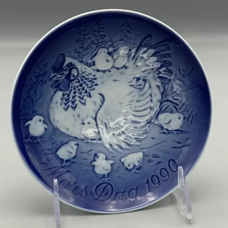 1990 Bing and Grondahl Mother’s Day Plate Mother Hen and Chicks Ltd Ed Chickens