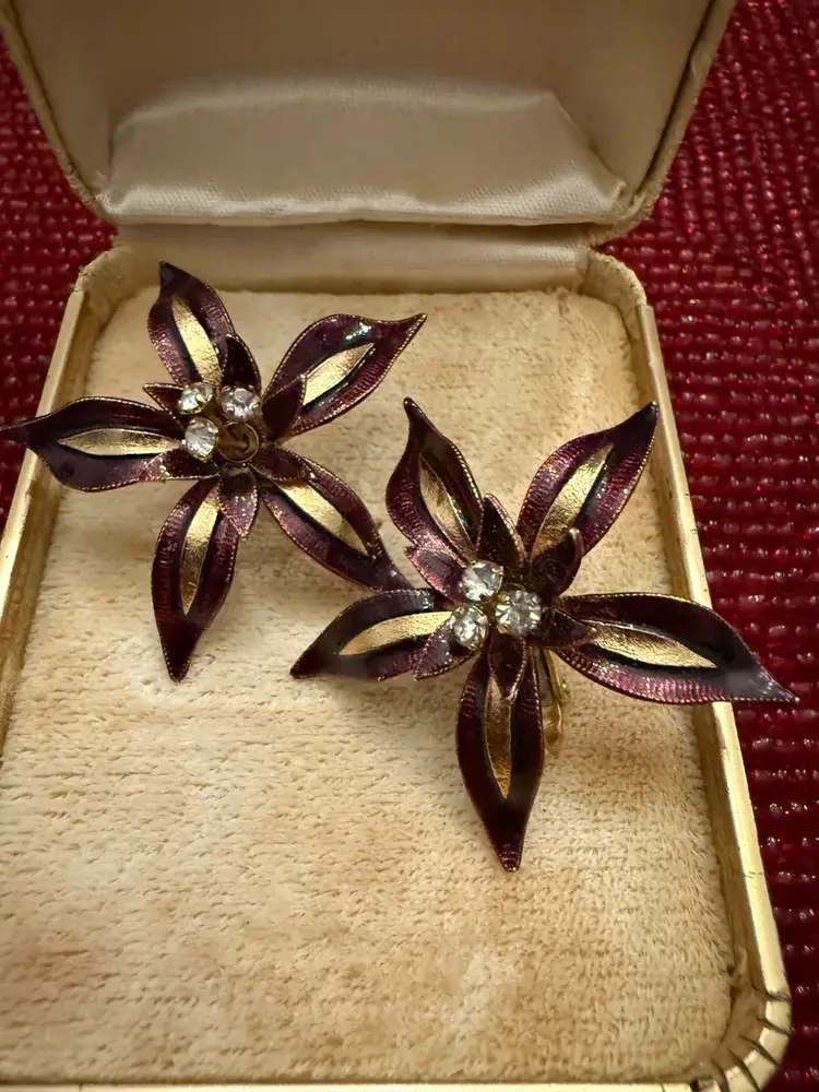 Vendome Enamel Screw Back Earrings