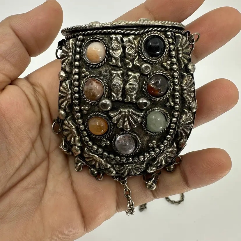 1960's Stunning Mini Sajai Tibetan Metal Silver Tone Coin Purse Evening Bag